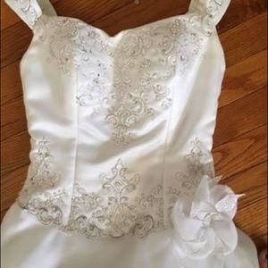 Wedding dress